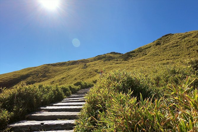 2-Day Private Tour to Sun Moon Lake and Mount Hehuan - Why this two-day route works