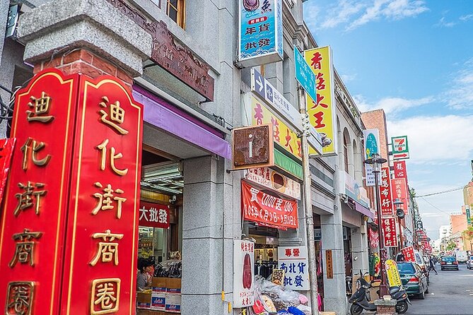 2-Hour Private Dadaocheng Walking Tour - Dadaocheng, Taipei’s old trading quarter