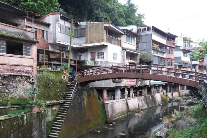 6 Hours Private Charter from Taipei in Shifen and Jiufen - What the six-hour schedule really means