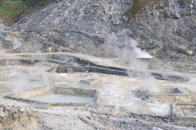 Beitou and Yangmingshan Day Tour from Taipei - Thermal Valley brings the volcano close