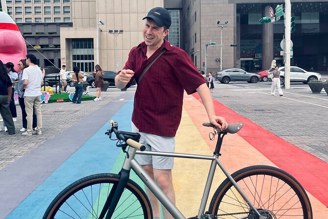 Best E-bike Cycling Tour in Taipei - Includes Local Food & Drinks - Taipei 101, the Rainbow Walk, and City Hall