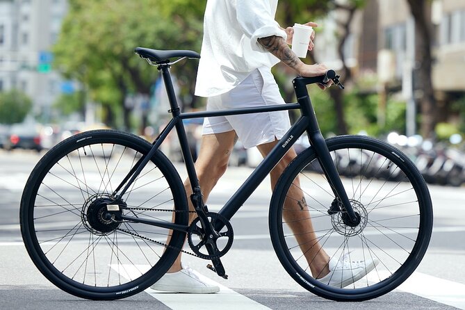 Best E-bike Cycling Tour in Taipei - Includes Local Food & Drinks - Lunch at Songshan Cultural and Creative Park
