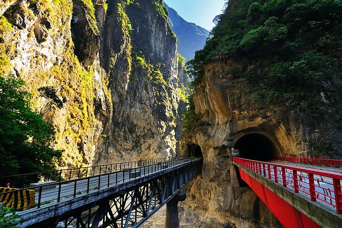 Best of Taiwan 9 Days Tour - Day 5: Taiwan’s east coast in one long day