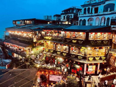 Old Gold Rush Town Jiufen Guided Night Tour