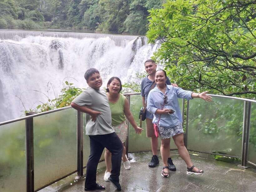 From Taipei: Shifen, Jiufen, and Yehliu Geopark Day Tour - Who should book this day tour?