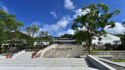 Thousand-Island Lake & Tea Museum Private Tour