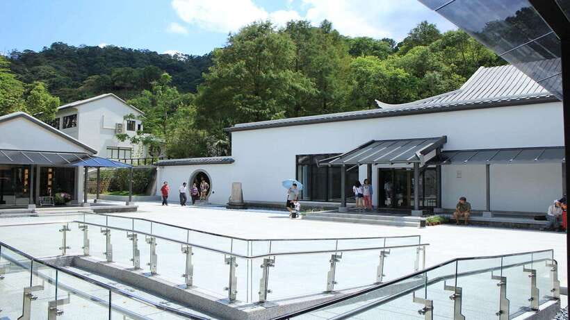From Taipei: Thousand-Island Lake & Tea Museum Private Tour - Who should book this experience?