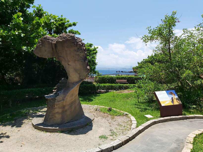 From Taipei: Yehliu, Jiufen, and Pingxi Day Tour - Shifen Old Street and the shared sky lantern