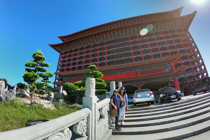 Full-Day Private Custom Taipei City Tour - The Martyrs’ Shrine adds a precise ceremonial moment
