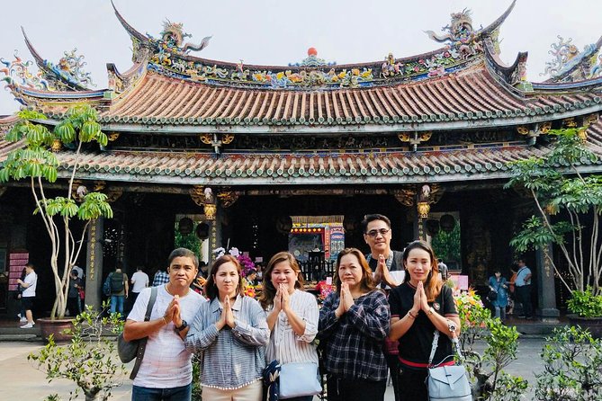 Full-Day Private Custom Taipei City Tour - Chiang Kai-shek Memorial Hall gives the day its political context