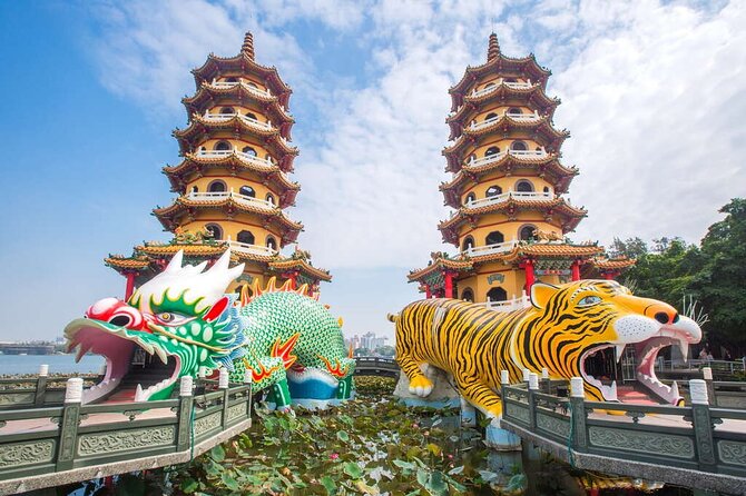 Full-Day Private Guided Tour in Kaohsiung Port Shore - Lotus Pond brings out Kaohsiung’s colorful side