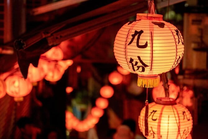 Jiufen, Shifen and Houtong Cat Village Private Tour - Four northern Taiwan stops without the transport puzzle