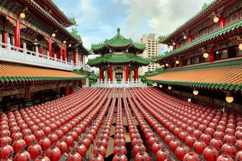 Kaohsiung Private Tour - Discover Local Hidden Gems - Liuhe Night Market and the practical pleasure of eating well