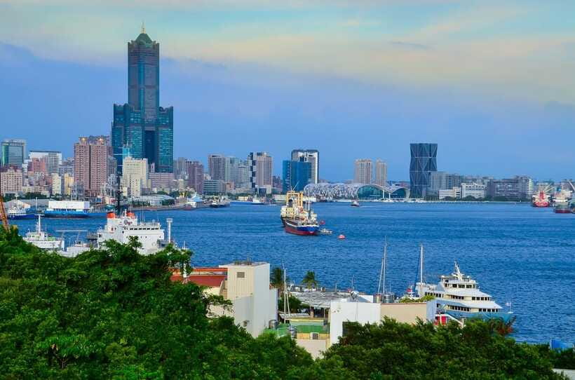 Kaohsiung: Private Walking Tour with a Local - What Jason’s guiding style suggests
