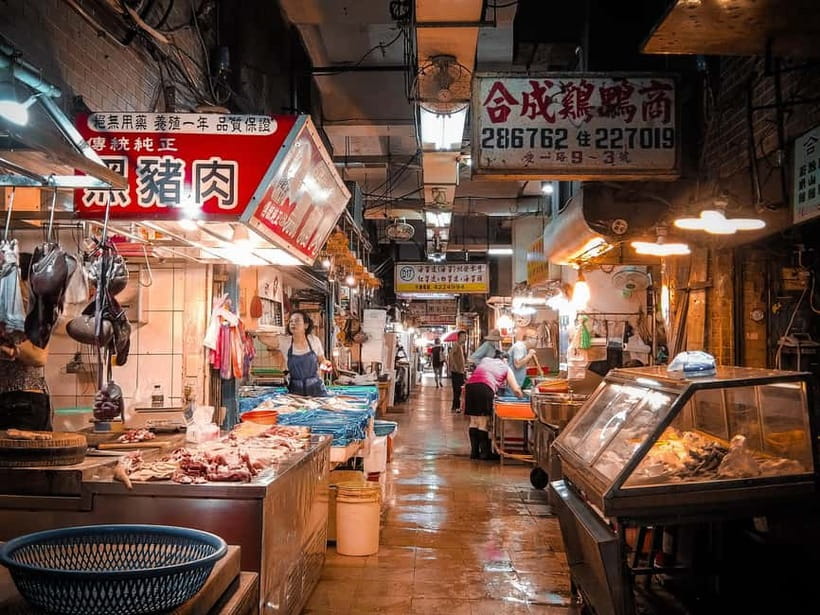 Keelung: Guided Walking Tour with Snacks and Drink - Why Keelung makes a good walking day