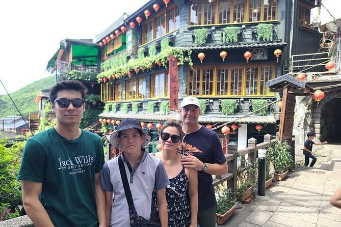 Keelung Port Cruise Tour from Taipei - Gold Museum and Yin Yang Sea add the northeast coast
