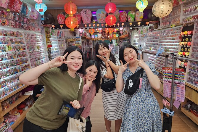 Keelung port pick up day tour ( private group) - Shifen Waterfall and the country walk