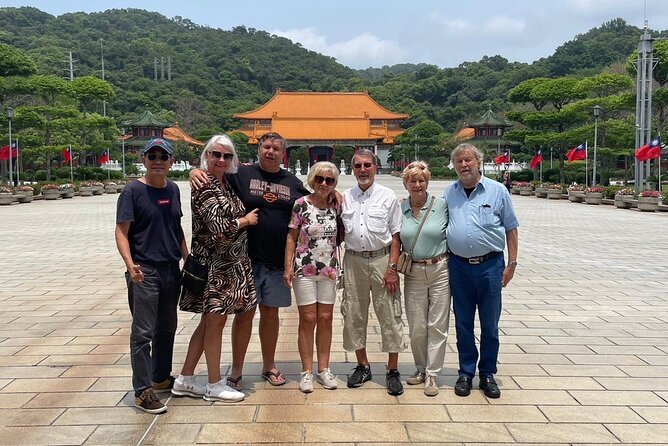 Keelung Port Shore Private Customized Tour - Chiang Kai-Shek Memorial Hall: an easy city stop