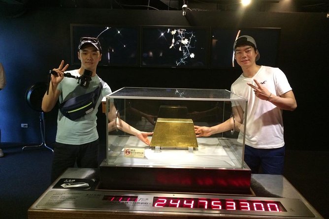 Keelung Port Shore Private Customized Tour - Taipei 101: a short stop with a possible ticket cost