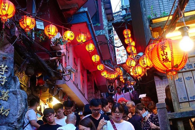 Keelung Port Shore Private Customized Tour - National Palace Museum: allow two hours