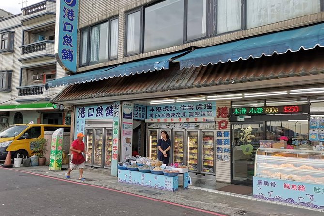 Northern Taiwan Private Adventure: Yehliu, Jiufen, & Pingxi - Shifen Waterfall and a short forest break