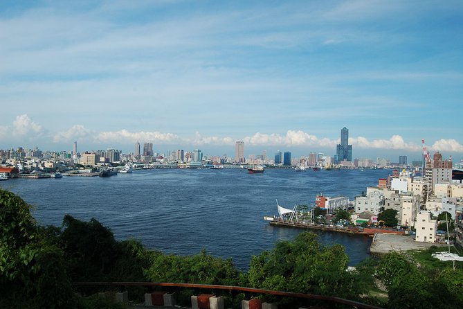 Private Classic Kaohsiung Day Tour - Fo Guang Shan and the Buddha Tooth Relic