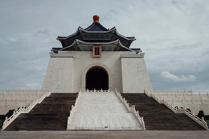 Private Cruise Tour from Keelung: Trip to Taipei - 44 South Military Village and a quieter side of Taipei