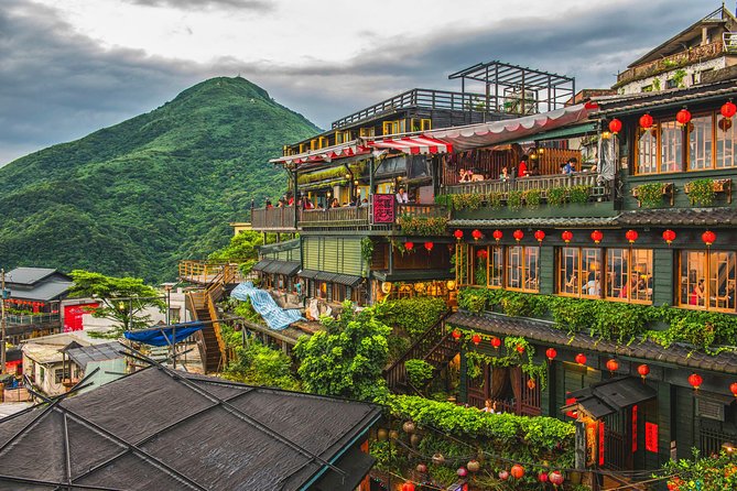 Private Jiufen & Pingxi Day Tour with English-Speaking Guide - Shifen Waterfall adds a nature break