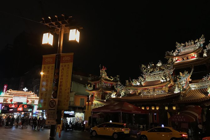 Private Night Tour of Taipei - Elephant Mountain supplies the grand finale