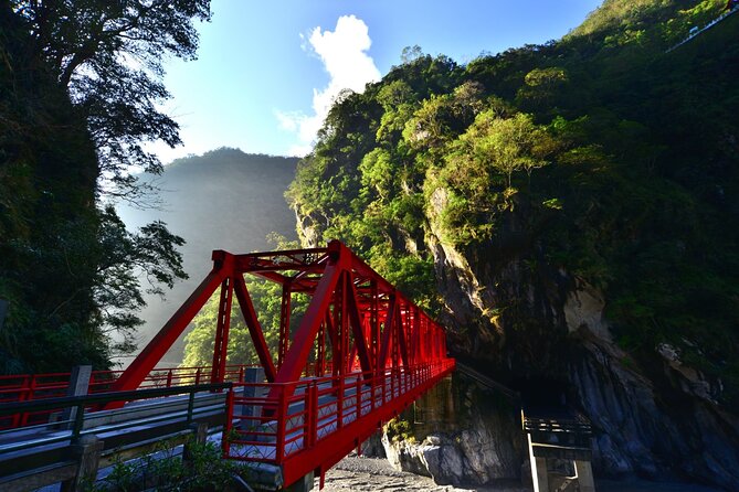 Private Taroko Gorge Day Tour from Hualien with Local Expert - Chishingtan Beach and the open Pacific
