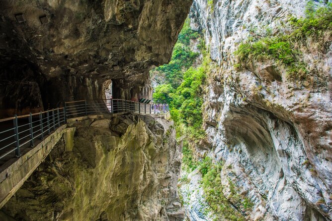 【Private】Taroko National Park (Pickup from Taipei/Yilan/Hualien) - The guide matters more on a private tour