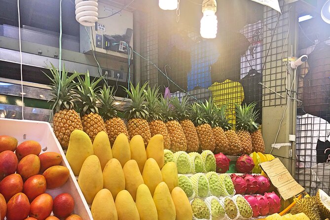 [Private Tour] Shilin Night Market Walking Tour With a Private Tour Guide (2-hr) - The temple and the cultural side of the walk