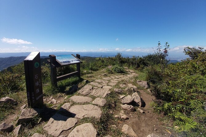 Private Yangmingshan National Park Hiking Day Tour from Taipei - Lengshuikeng: a quieter pause between hikes