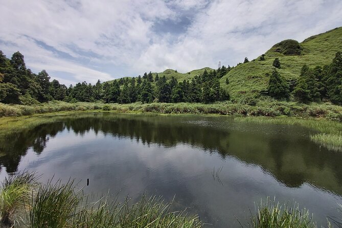 Private Yangmingshan National Park Hiking Day Tour from Taipei - What to bring, and what not to assume