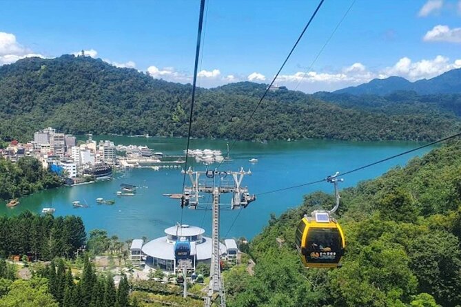 Round Trip Sun Moon Lake Private Tour from Taipei - Taking the cable car from Ita Thao