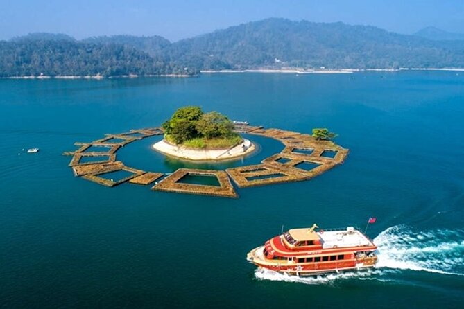 Round Trip Sun Moon Lake Private Tour from Taipei - Climbing to Ci’en Pagoda
