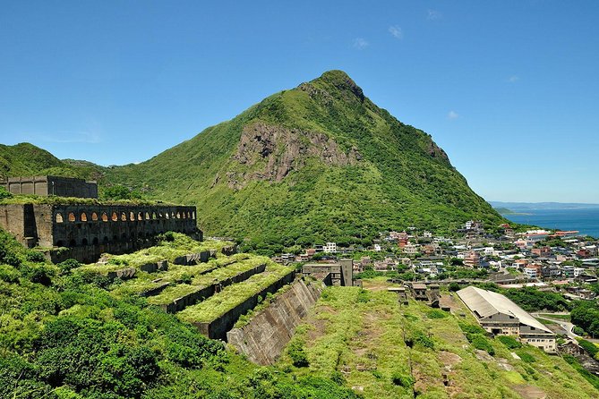 Small-Group Tour: Jiufen, Yehliu Geopark, and Shifen from Taipei - Key points at a glance