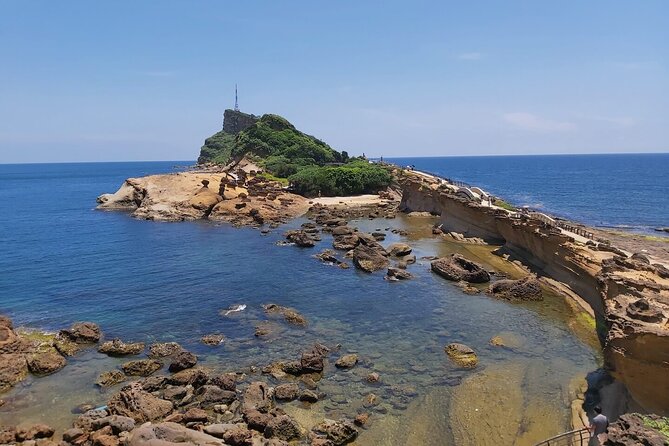 Small-Group: Yehliu, Jiufen & Pingxi Day Tour from Taipei - What $85 buys you
