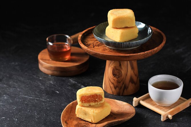Sweets to Streets: 6Hr Taipei Adventure with Pineapple Cake DIY - Chiang Kai-Shek Memorial Hall and the grand scale of Taipei