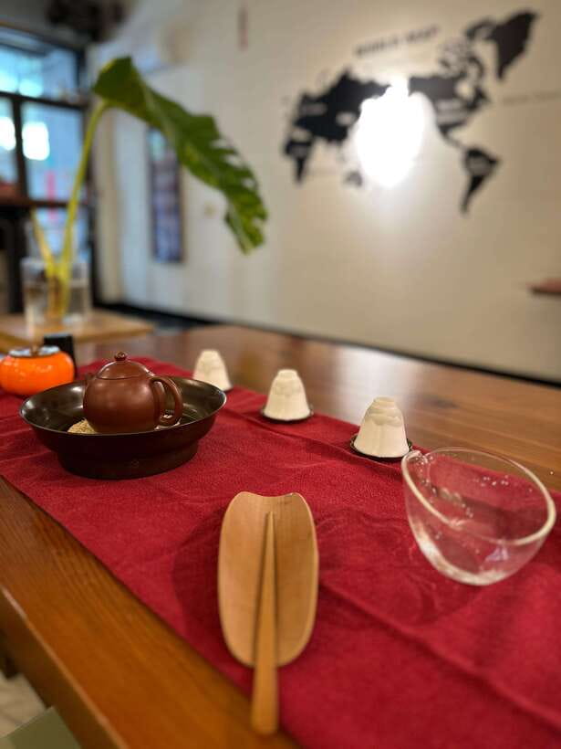 Tainan Culture Trip: Chinese Tea Ceremony_Oolong Tea - Learning why oolong is more than one flavor