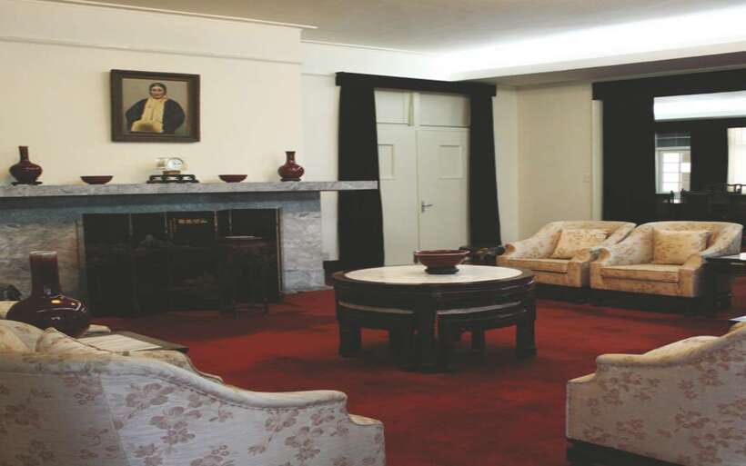 Taipei: Chiang Kai-Shek Shilin Residence Ticket - A Political Home Made Practical