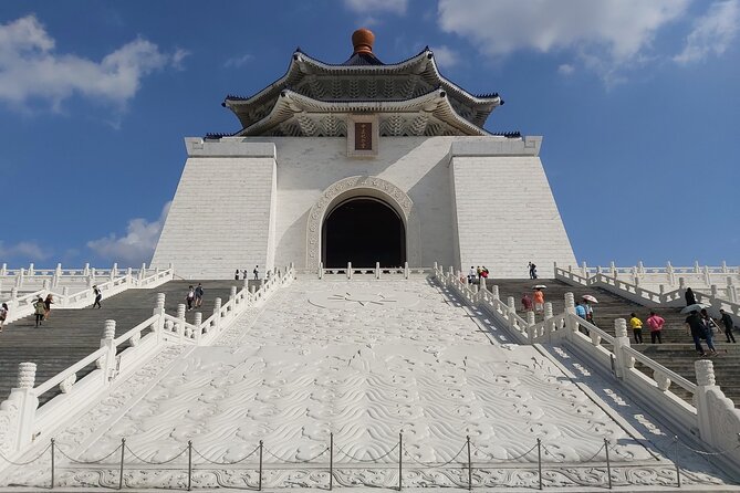 Taipei City Morning Tour with National Palace Museum entry - The Memorial Park’s Open Space