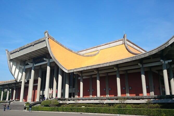 Taipei City to Taoyuan Airport Private Transfer - A straightforward ride from central Taipei to Taoyuan