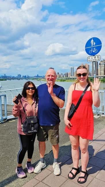 Taipei: Cooking Class & Market Adventure Historic Dadaocheng - What happens in the traditional market