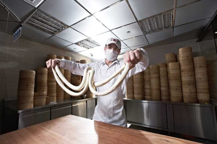 Taipei: Din Tai Fung Restaurant Experience - How the meal usually unfolds