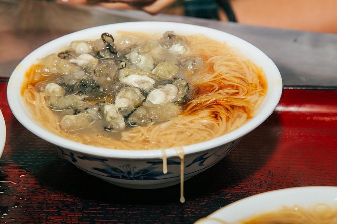 Taipei Food Tour: Night Market & Convenience Store(Food Included) - Group size, pace, and comfort