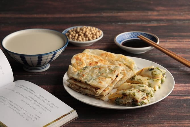 Taipei Foodie Tour - Weather, cancellations, and food restrictions