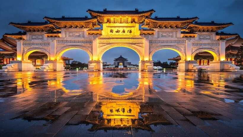 Taipei: Highlight Attractions Walking Tour - Nanhai Road and Taipei’s quieter side