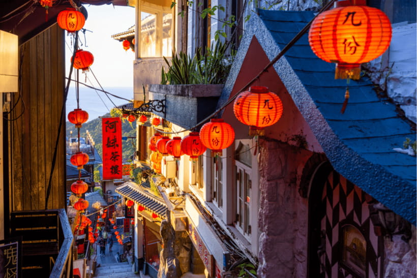 Taipei: Jiufen Night View and Shifen Day Tour - Where This Tour Fits Best in a Taipei Visit