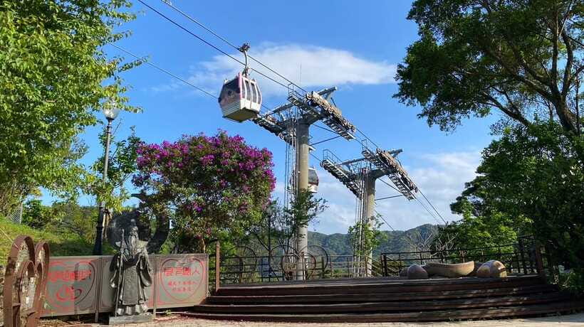 Taipei: Maokong Cable Car 1 day Pass - Sunset turns a day pass into an evening outing